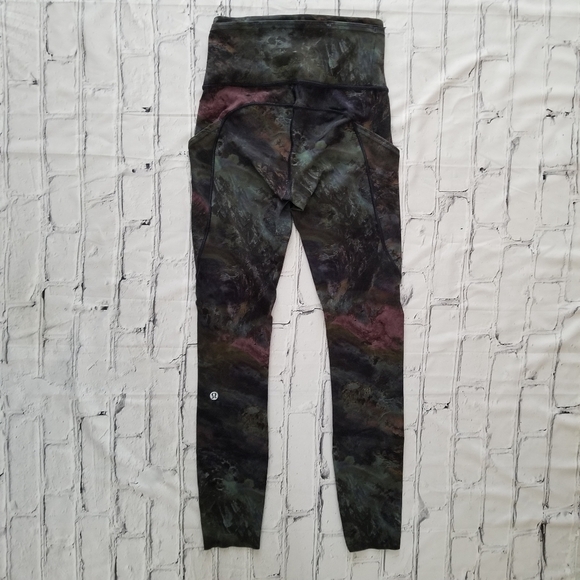 Lululemon Fast & Free Leggings - Picture 7 of 11